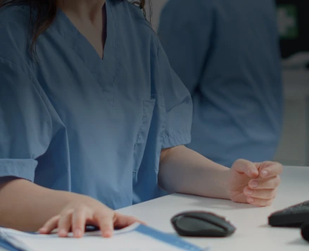 Круглосуточное наблюдение и контроль состояния пациентов при амбулаторном лечении алкоголизма в клинике «Выбор».