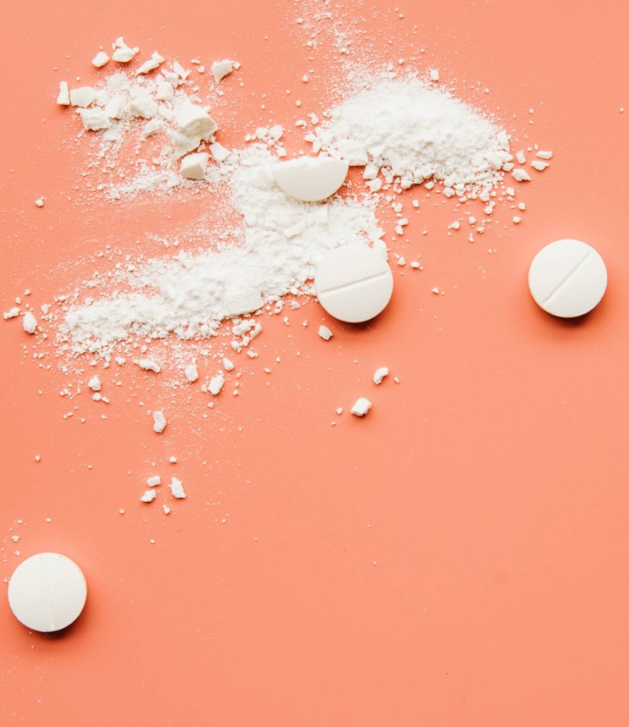 Фото 3 top-view-crushed-pills.jpg Фото 3 top-view-crushed-pills.jpg
